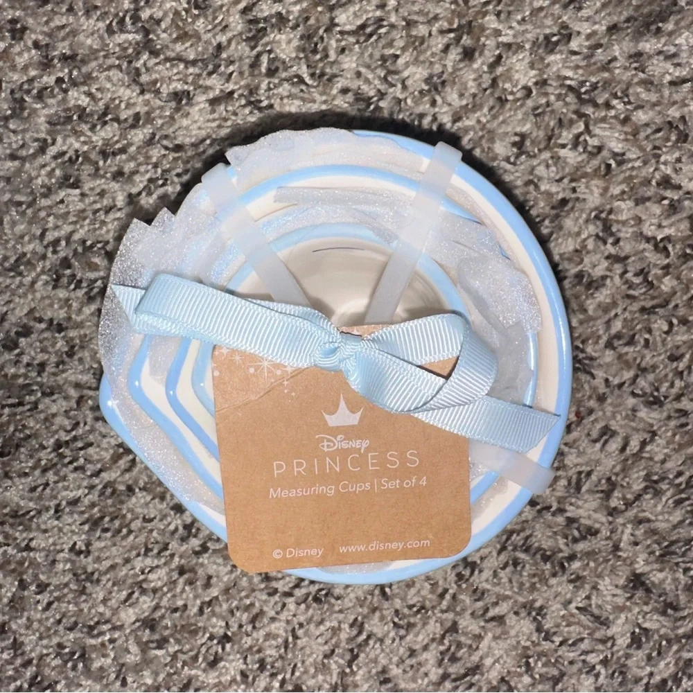 Cinderella Measuring Cups Glass